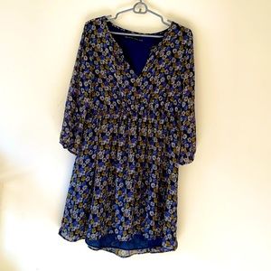 Floral dress with sleeves